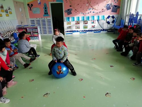 快乐跳跃怎么玩（快乐跳跳球游戏玩法）