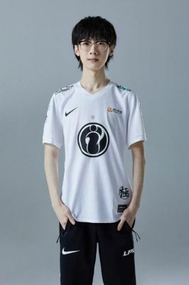 igjakelove多少岁（igjklove个人简介）