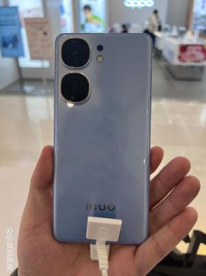 iqooneo手机长宽多少（iqooneo多少cm）